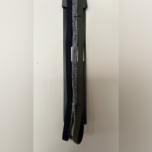 Victoria's Secret Pink Reflective Grey Headband and ultimate headband nwt - Picture 13 of 15